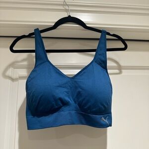 Puma blue sports bra size XL - adjustable straps and removable padding